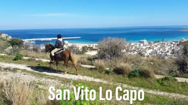 بيت للعطل Cofano Home كوستوناتشي
